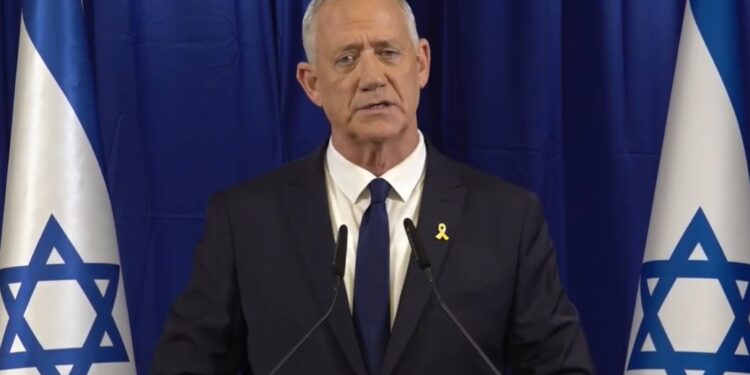 גנץ הודיע על עזיבת המחנה הממלכתי את הממשלה