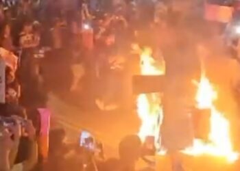 מפגיני השמאל שוב ניסו לפרוץ מחסומים ליד בית רה”מ