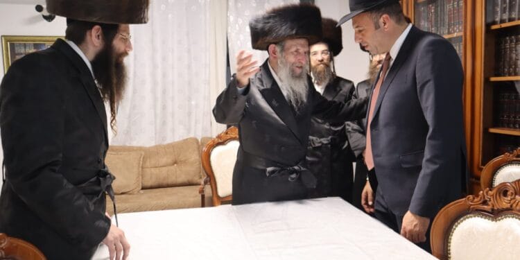 ביקור לבבי: האדמו”ר מסלאנים קיבל את ראש העיר