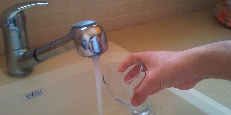 משרד הבריאות: עדיין צריך להרתיח מים בכפר חב”ד