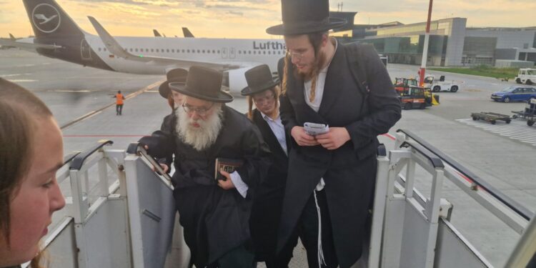 מסע הקודש מזיבוז וליזענסק של גאב”ד מאקאווא שליט”א