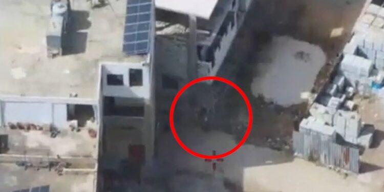 אפקט הביפרים: החיסול בשישי התאפשר בשל חשש חיזבאללה