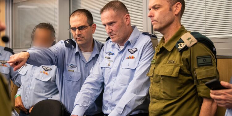 האזינו: טייסים מדווחים בקשר למח”א על חיסולו של נסראללה