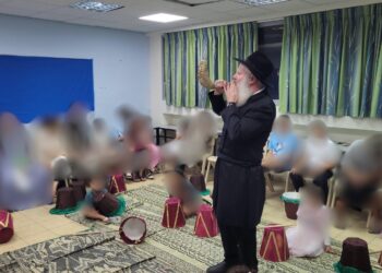 הנשים שחולצו מהכפרים הערביים התפללו לשלום החטופים