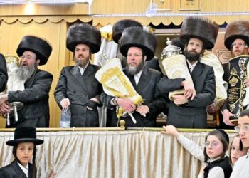 מעמד הקפות שניות בקהל עדת ירושלים