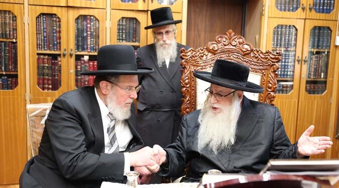 הרה”ר הרב קלמן בר בביקור במעונו של כ”ק האדמו”ר מצאנז