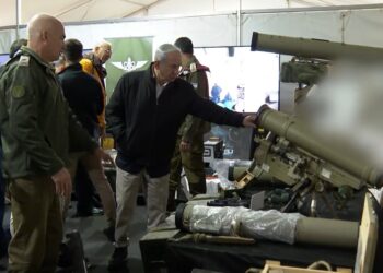 הקבינט התכנס בצפון והוצגו להם אמל”ח שהוחרם בלבנון