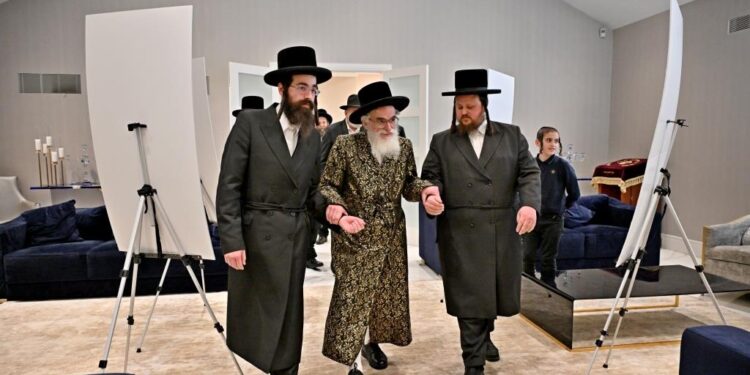 המשך ביקורו של כ”ק מרן אדמו”ר מויזניץ שליט”א בלייקוד