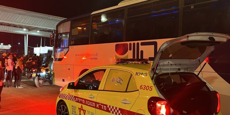 פיגוע ירי לעבר אוטובוס מביתר עילית – ילד נפצע אנוש