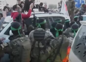 3 החטופות הועברו מידי הצלב האדום לידי חיילי צה”ל