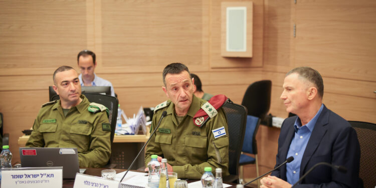 הרמטכ”ל בהצעה: להקים ישיבה חרדית-צבאית בבקעת הירדן