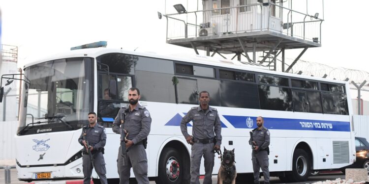 החל שינוע מחבלים מבתי הכלא ברחבי ישראל