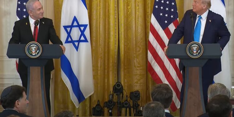 טראמפ: ארה”ב תשתלט על עזה – 1.8 עזתים צריכים לצאת