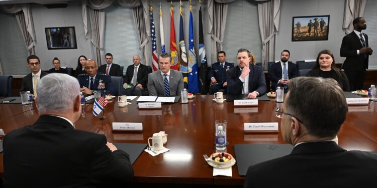 מזכיר ההגנה האמריקאי נפגש הלילה עם נתניהו