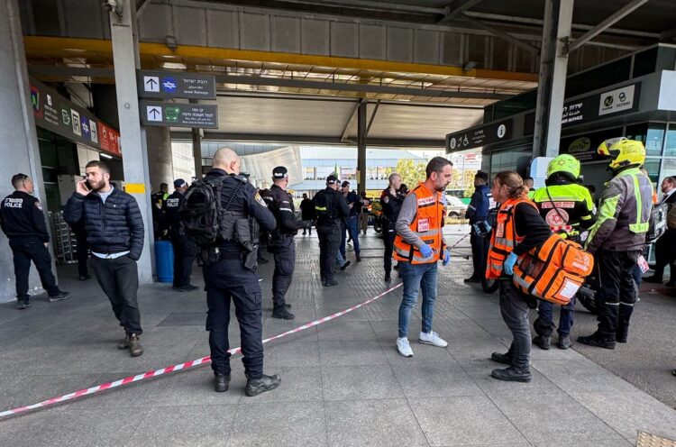 הרוג וארבעה פצועים בפיגוע במרכזית המפרץ בחיפה