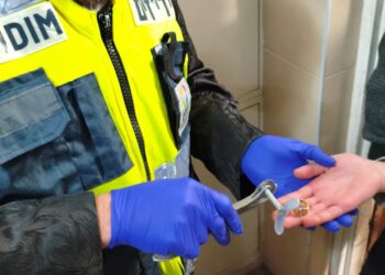 מודיעין עילית: טבעת נתקעה באצבע – ידידים חילצו