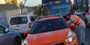 רוכב קורקינט חשמלי החליק ונפצע בינוני