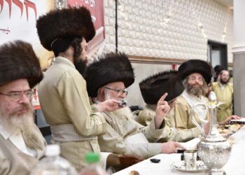 מעמד חלוקת תעודות “תלמודו בידו במשכנות הרועים