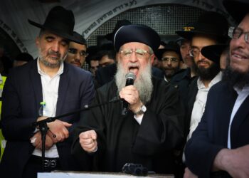 מראות מהלווייתו של מרן הגר”מ מאזוז זצוק”ל