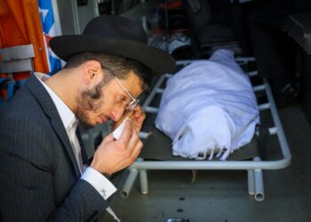 מראות מהלווייתו של מרן הגר”מ מאזוז זצוק”ל