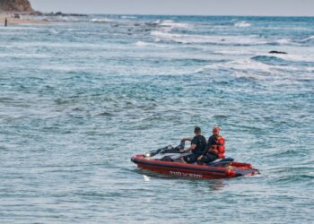 התחדשו החיפושים בחוף חדרה אחר הצוללן ממרכז הארץ