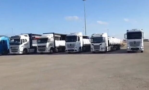 צו 9 תיעדו עשרות משאיות נכנסות הבוקר לעזה