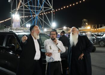 שבוע ההילולא יוצא לדרך: השר פרוש בדיוני וסיורי מעקב במירון ובחניונים