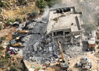 המנהל האזרחי הרס מבנה בן 4 קומות סמוך למקום הפיגוע