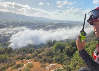 שריפת ענק ברכסים – חשד להצתה של ילדים