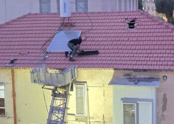 חיפה: השכונה החרדית הייתה למבצר של שעות בשל רסיס