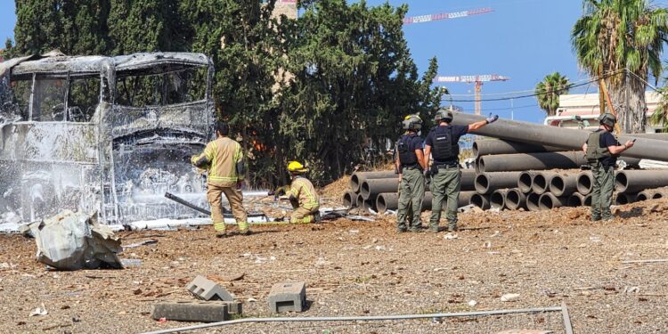 שני נפגעים במטח הבוקר – נזק כבד לאוטובוסים