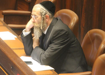 פיצול באגו”י: טסלר הצביע עם האופוזיציה בעד פיזור הכנסת