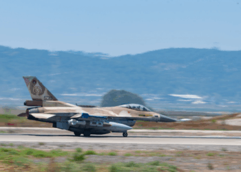 צפו כך חיל הים וחיל האוויר מיירטים מתקפות