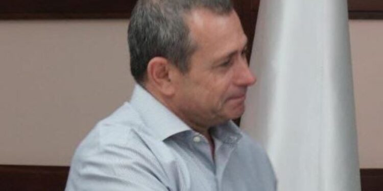 לא מפתיע: הפרקליטות סגרה את התיק נגד נדב ארגמן