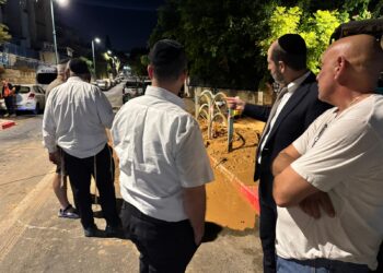 אלעד: צינור המים הראשי התפוצץ הצפי לתיקון רק מחר בבוקר