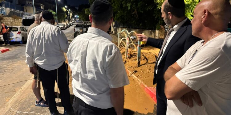 אלעד: צינור המים הראשי התפוצץ הצפי לתיקון רק מחר בבוקר