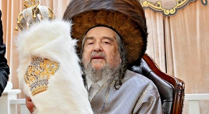 הכנסת ס”ת לזכותו של הגה”ק פאר הרב יעקב מאיר שכטר