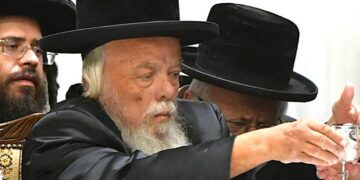 המצב קריטי: התפללו לרפואת רב קהילת סערט ויז’ניץ בירושלים