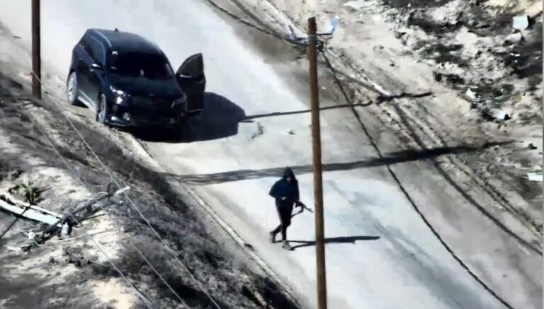 צפו: חצה את הקו הצהוב והחל לירות וחוסל תוך שניות