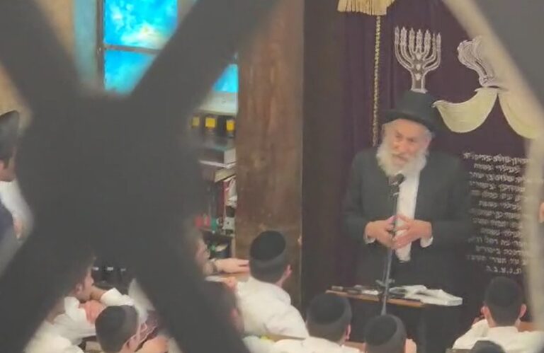 צפו: תגובתו של הגר"ש מרקוביץ לפסק הבוררות