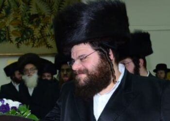 אבל בצאנז: הבעל מנגן הרה”ח ר’ מנחם לוק ז”ל