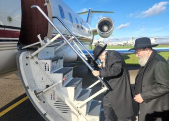 בהתייעצות עם רופא הוחלט על חזרתו של מרן לארץ