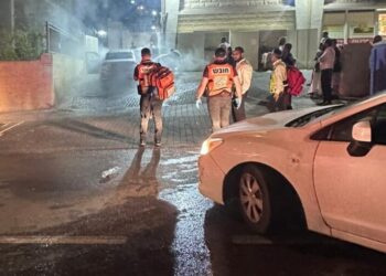 חריש: אישה נפצעה קשה כשרכבה עלה באש ברחוב התאנה