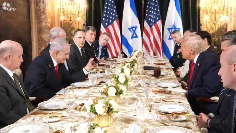 צפו: כשנתניהו העלה על הקו את שר החינוך שבישר לטראמפ על זכייתו