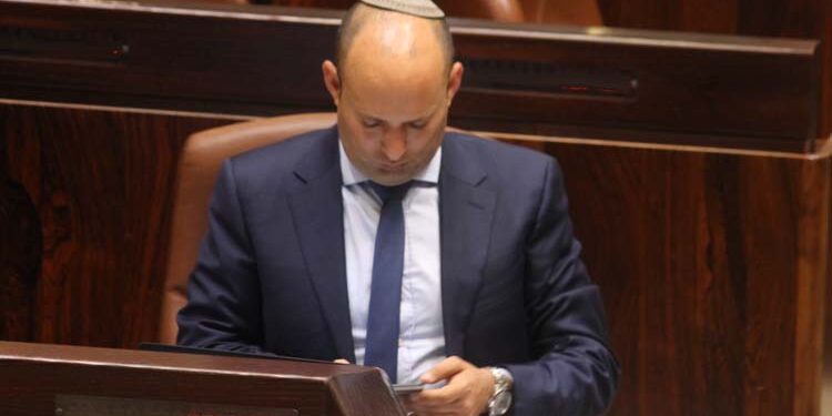 מבוכה לבנט: התכתבויות ומידע אישי מהסלולר הודלף ברשת