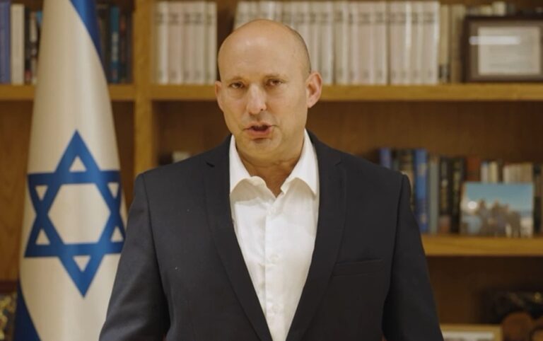 בנט על יועצי נתניהו: העבירה שלהם דינה מאסר עולם