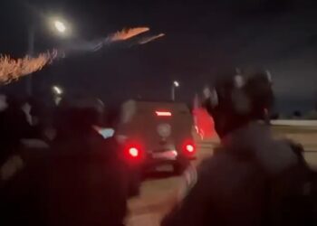 צפו: השוטרים בלב המהומות בנגב מול הבדואיים