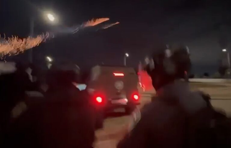 צפו: השוטרים בלב המהומות בנגב מול הבדואיים