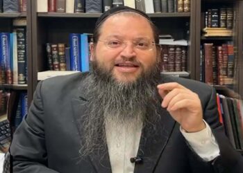 רב הסגולות: לשים פתק מתחת לחנוכייה – זה מטומטם