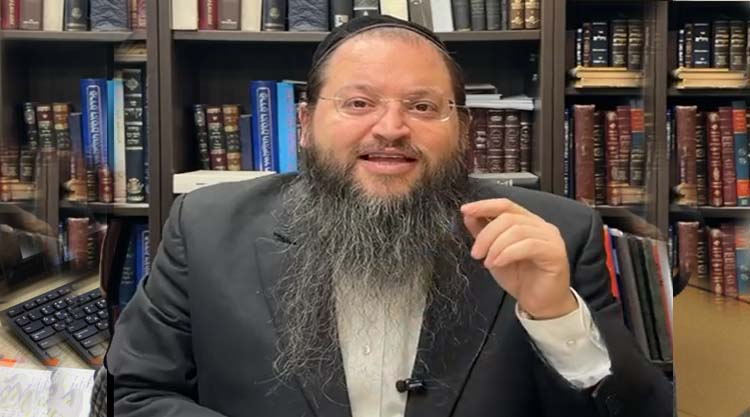 רב הסגולות: לשים פתק מתחת לחנוכייה - זה מטומטם